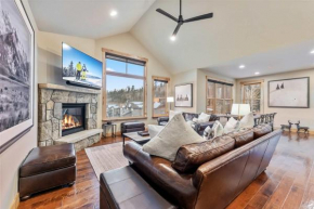 Modern Keystone Townhome Next to River Run Village